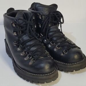 Danner Mountain Light ll Black Leather Boots